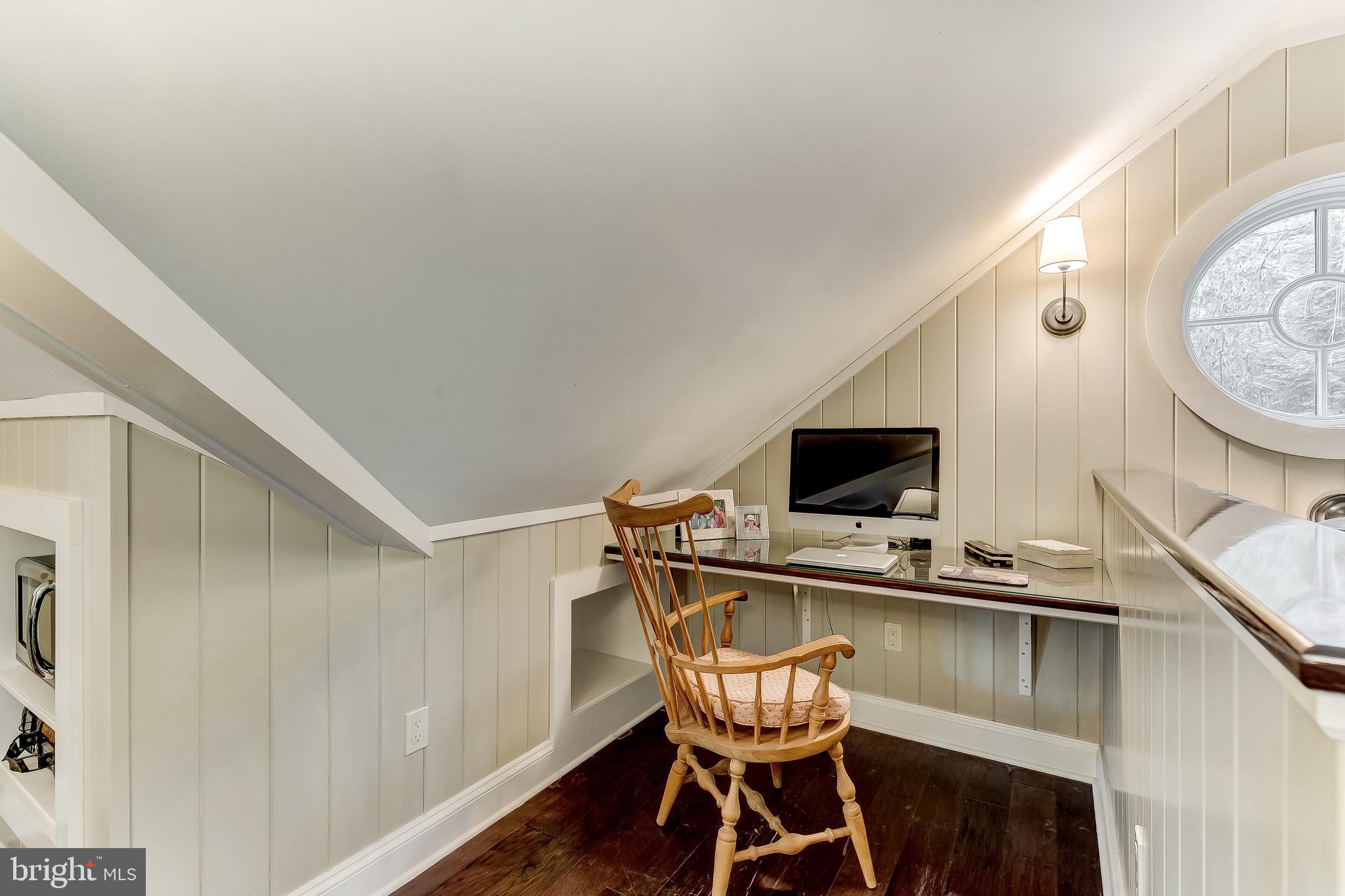 ROLAND PARK - Residential