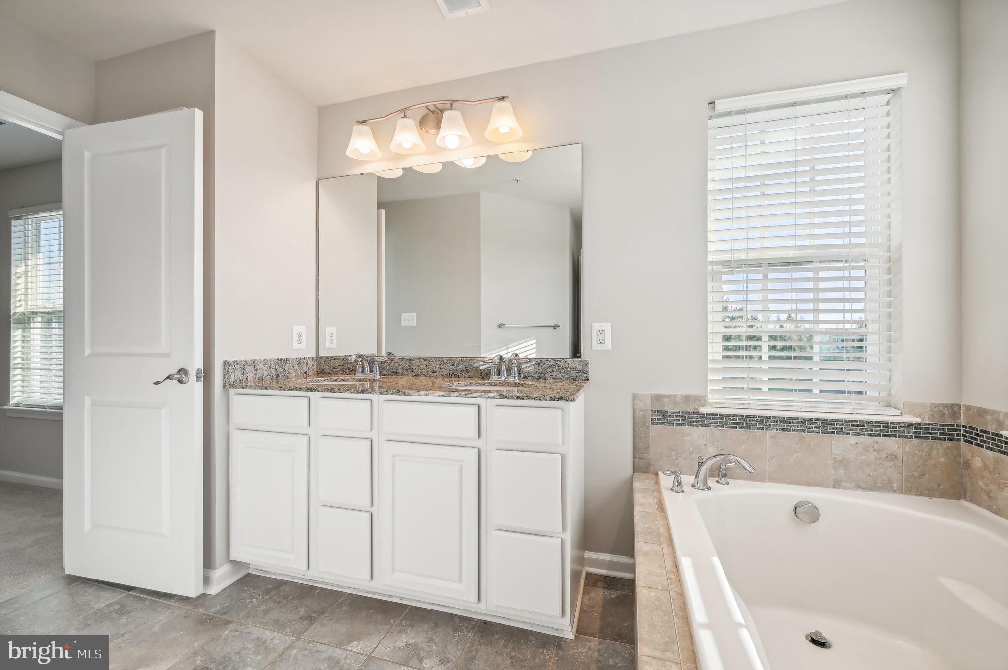 MANORWOOD - Residential