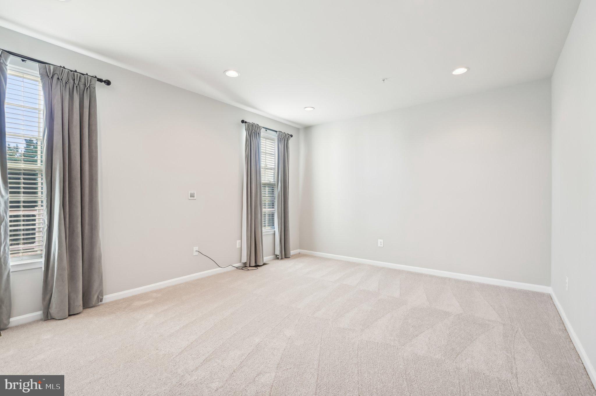 MANORWOOD - Residential