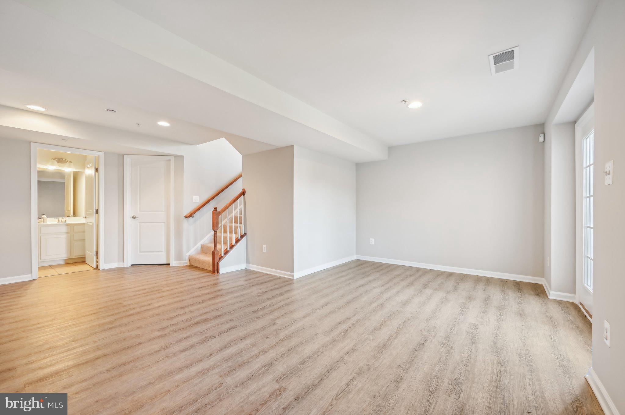 MANORWOOD - Residential