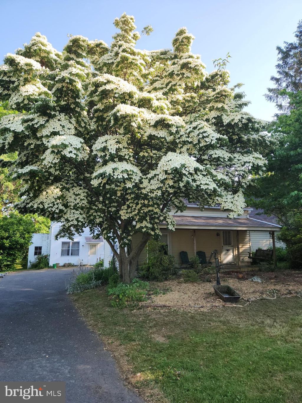 Photo of 13 W KENDIG RD, WILLOW STREET, PA 17584 (MLS # PALA2035938)