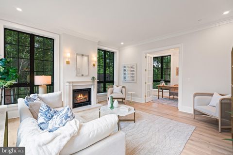 2850 ARIZONA TERRACE NW WASHINGTON DC 20016