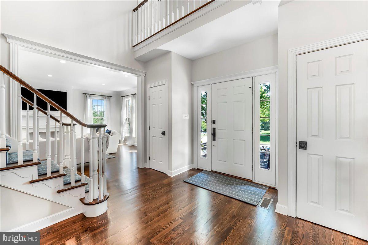 860 SPRINGBANK LANE