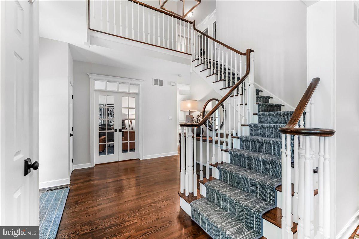 860 SPRINGBANK LANE