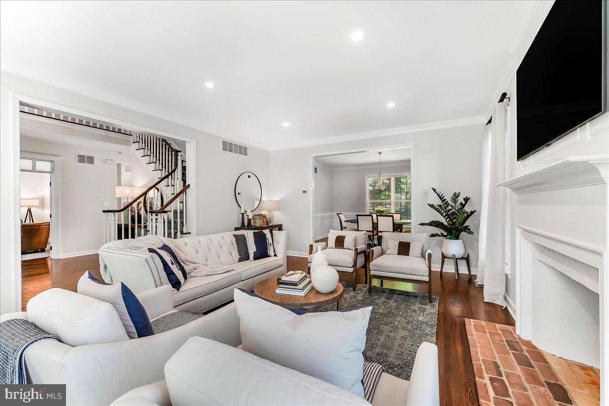 AVONWOOD - Residential