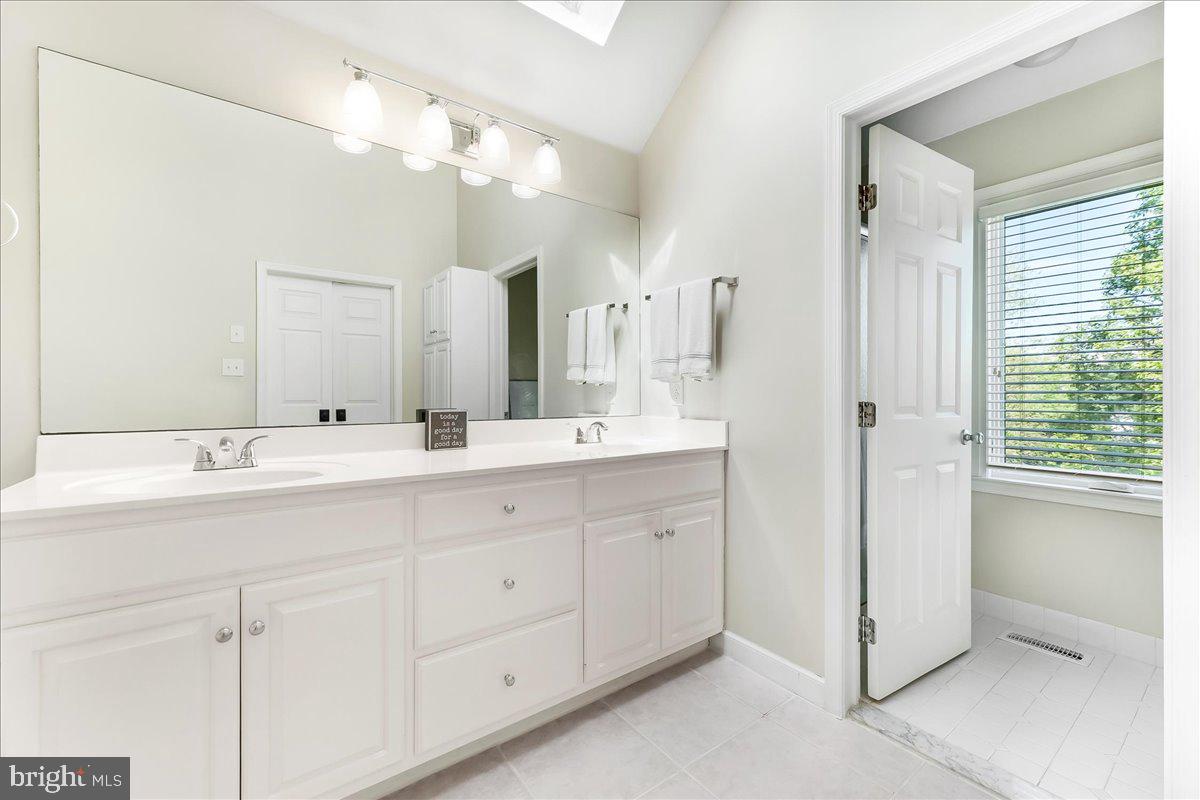 AVONWOOD - Residential