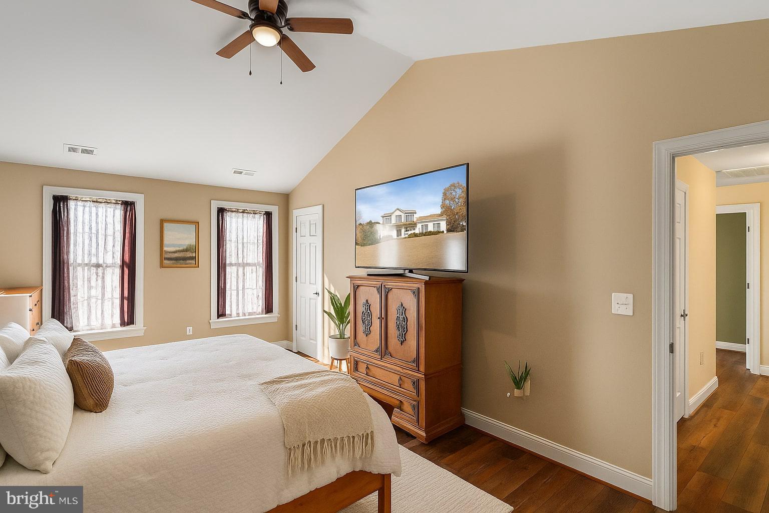 TOWLES - Residential