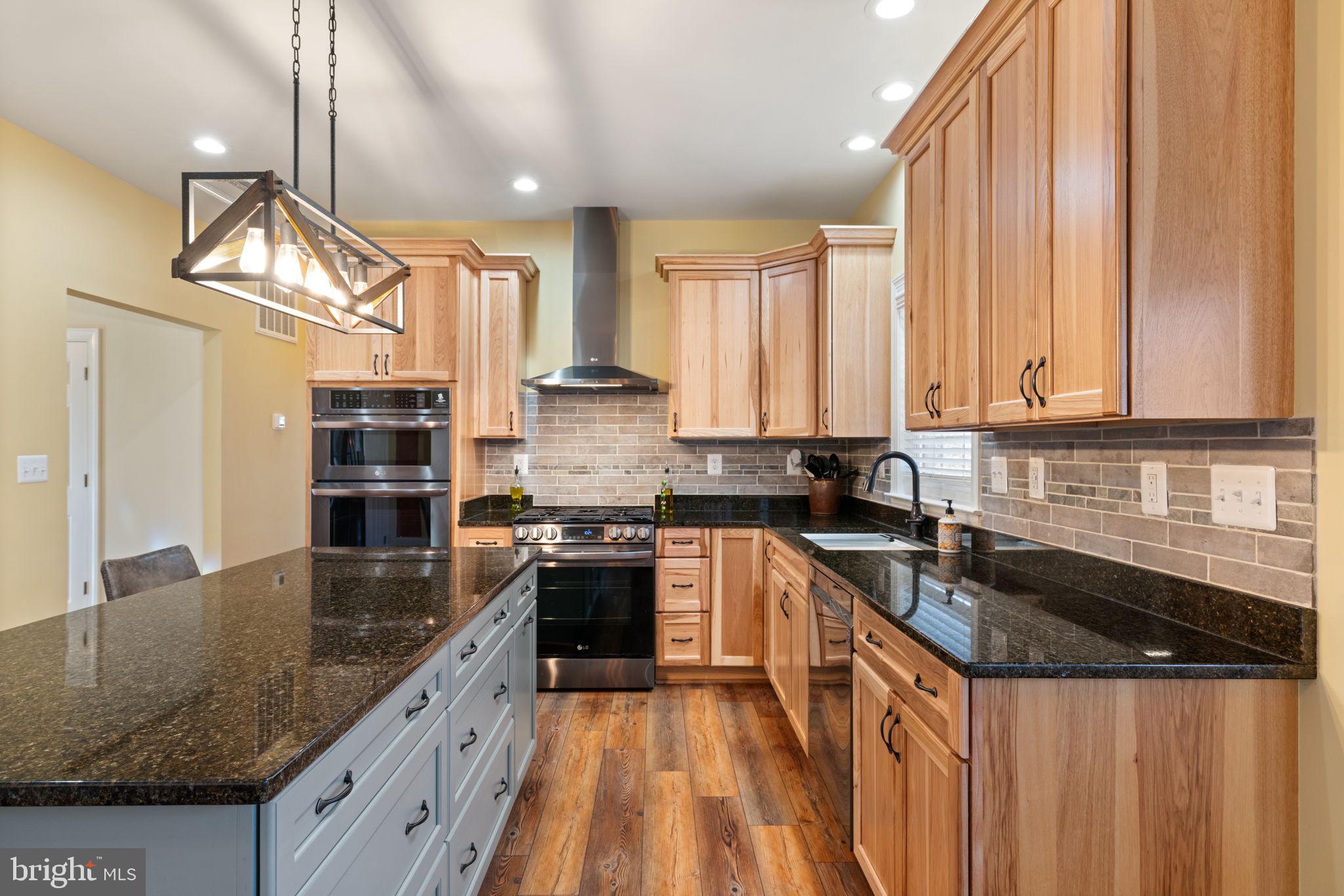 TOWLES - Residential