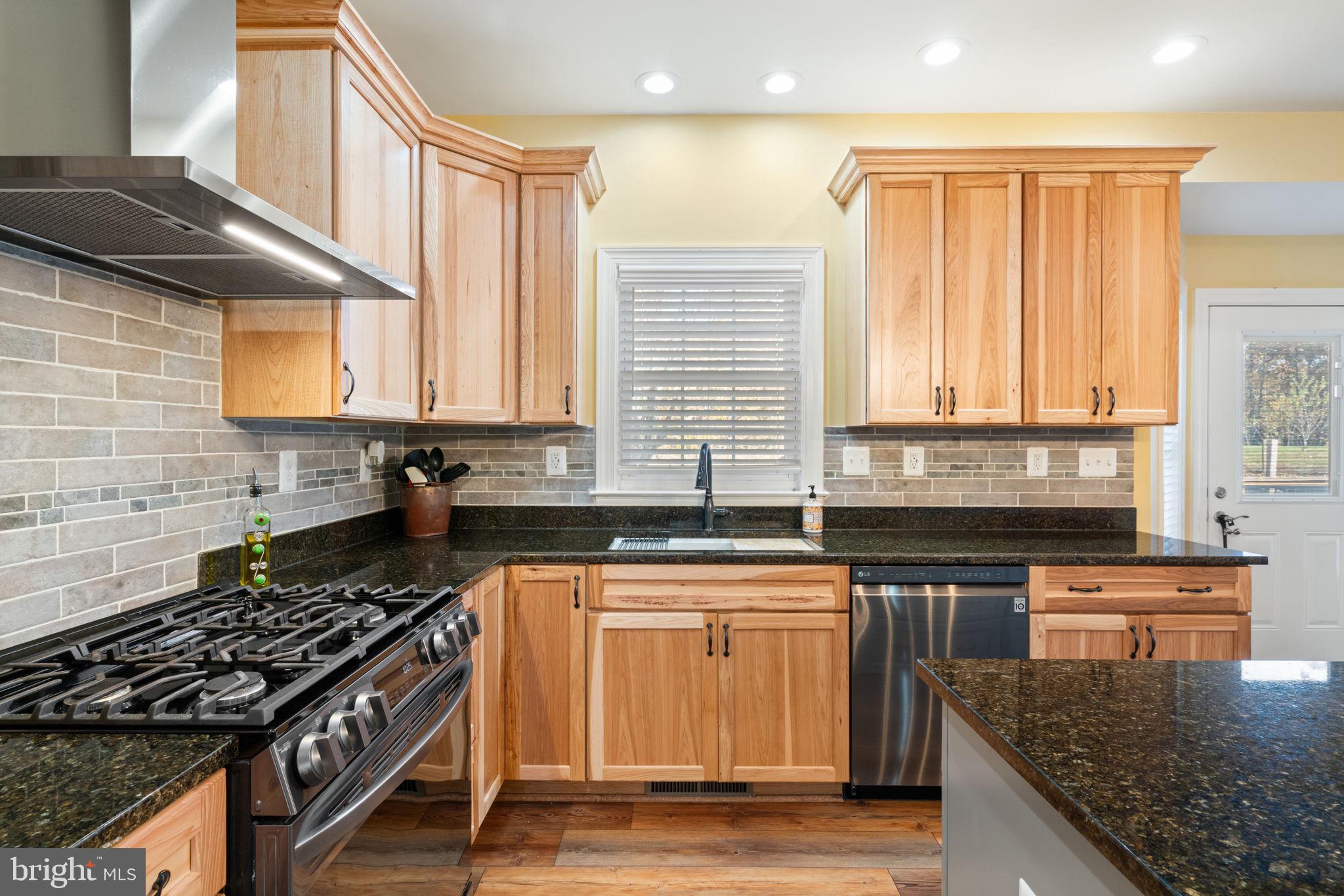 TOWLES - Residential