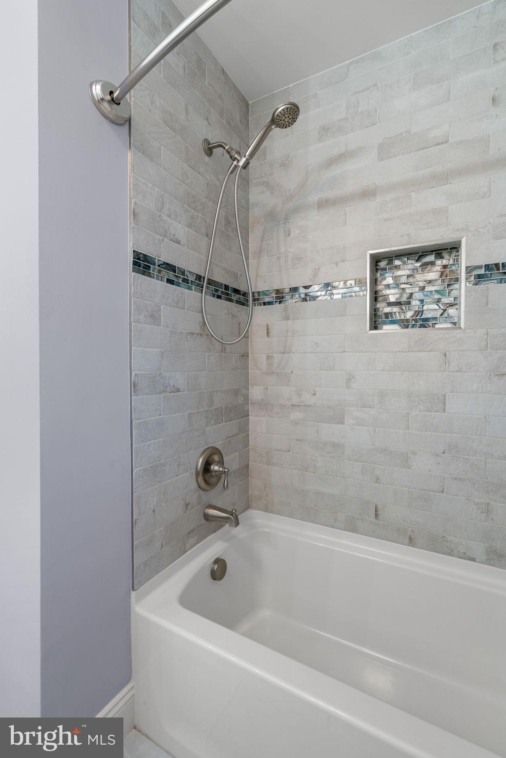 TOWLES - Residential