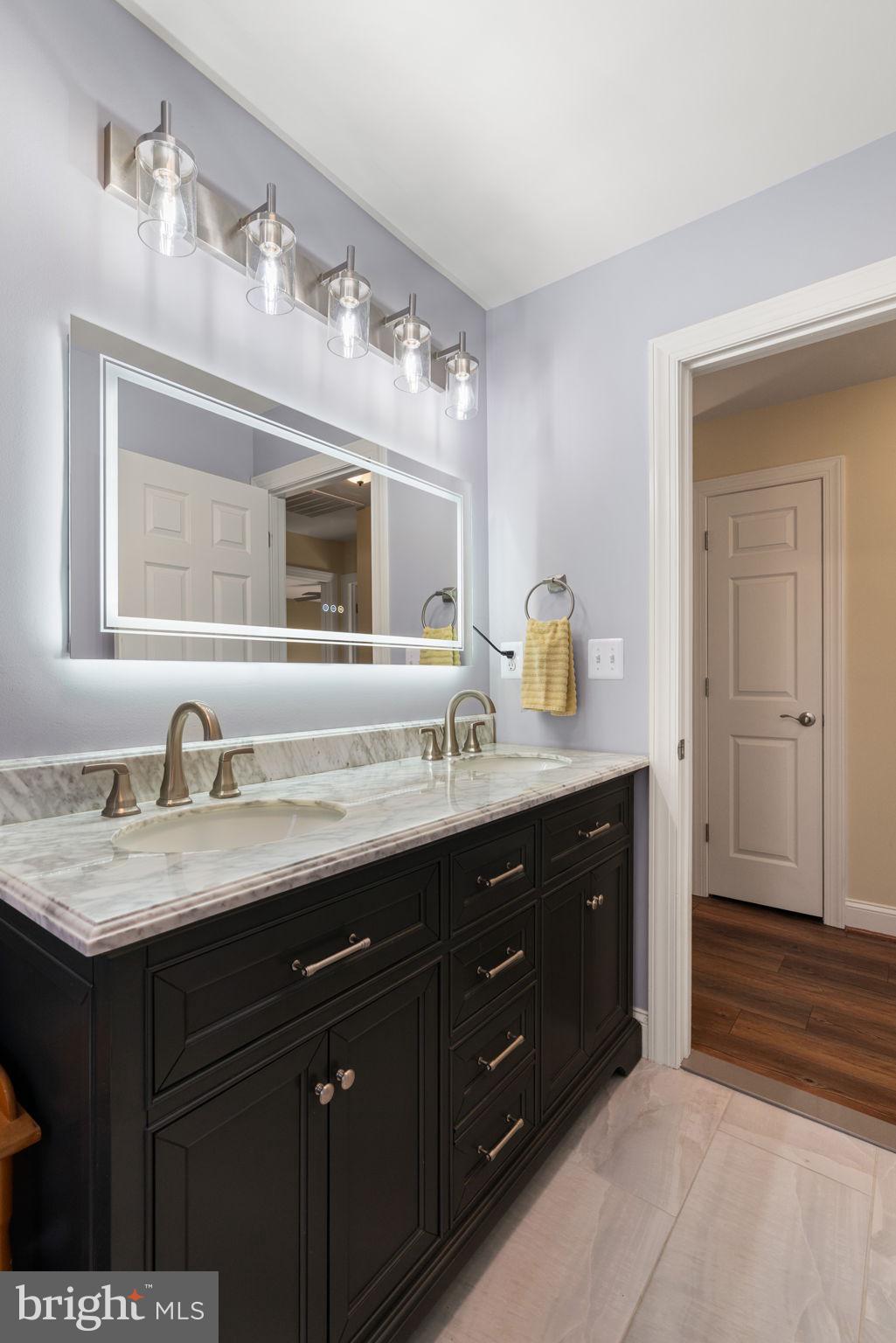 TOWLES - Residential