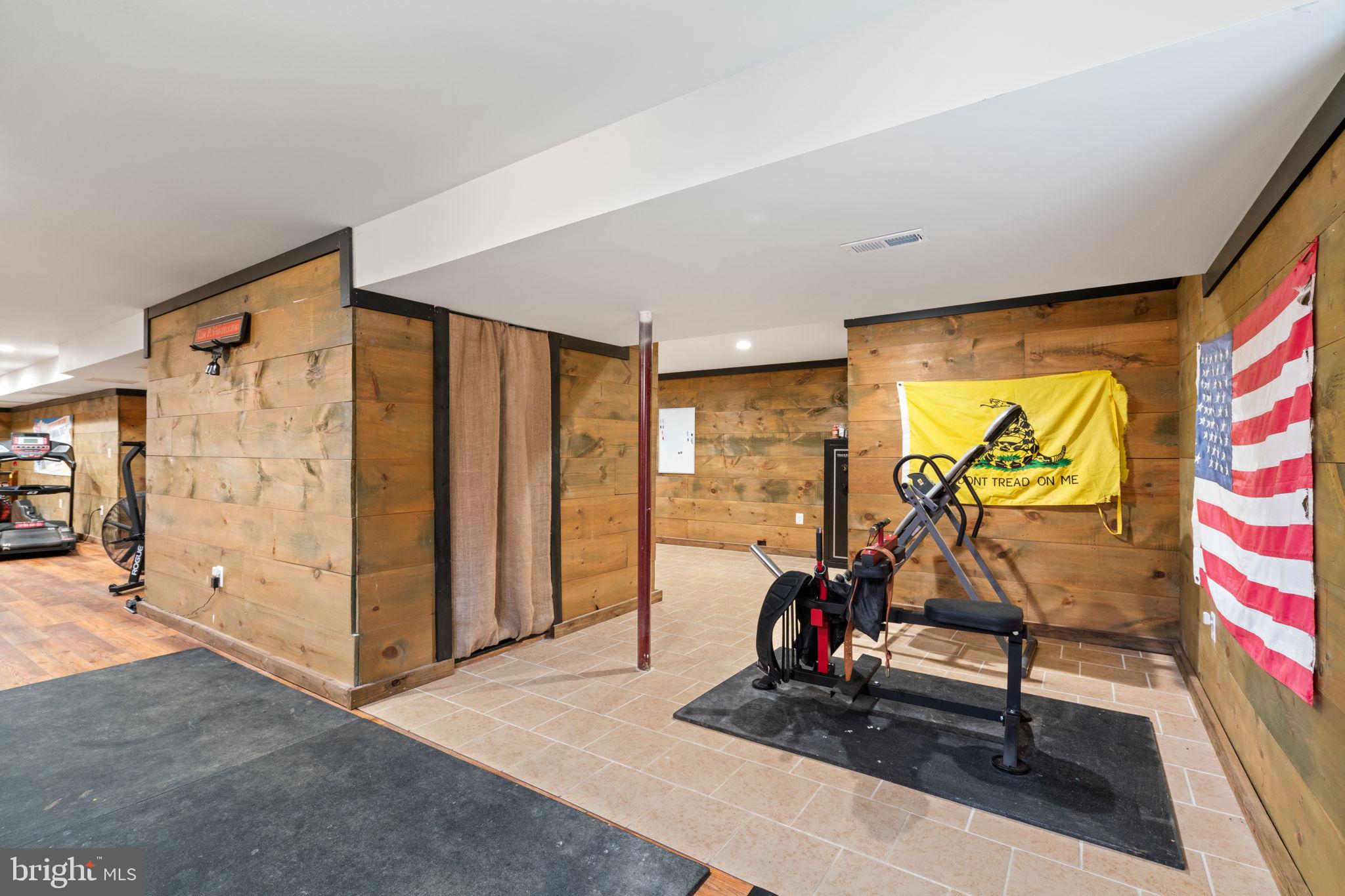 TOWLES - Residential