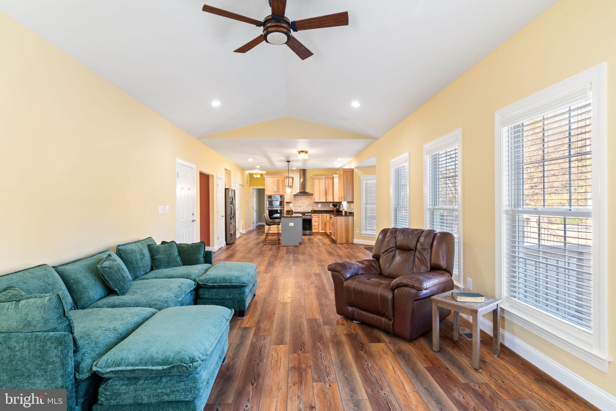 TOWLES - Residential