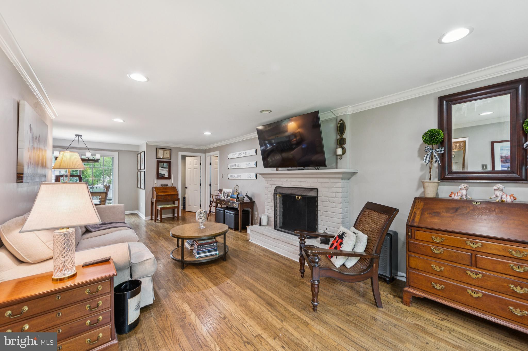 WEST WAYNE - Residential