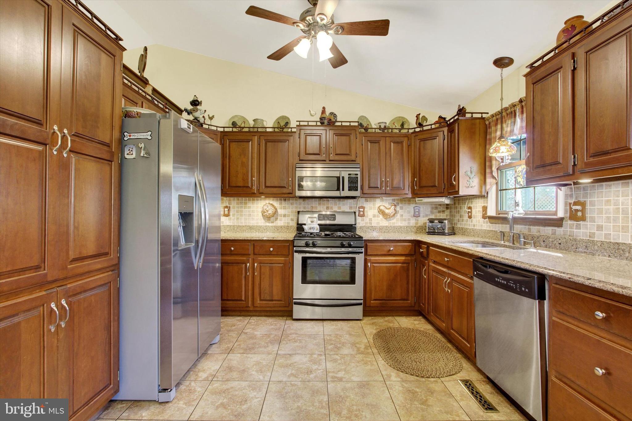 LAKE MEADE - Residential