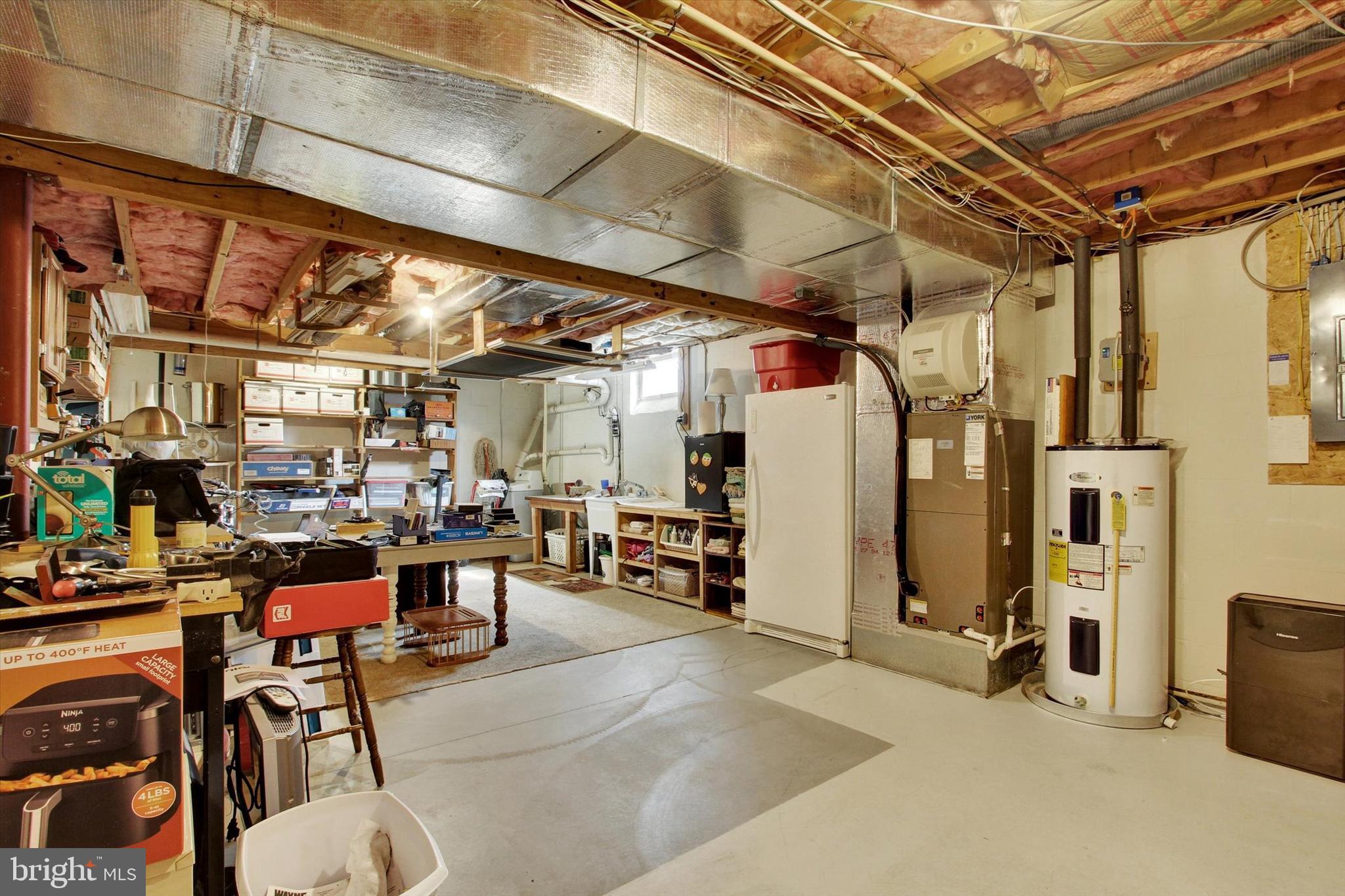 LAKE MEADE - Residential