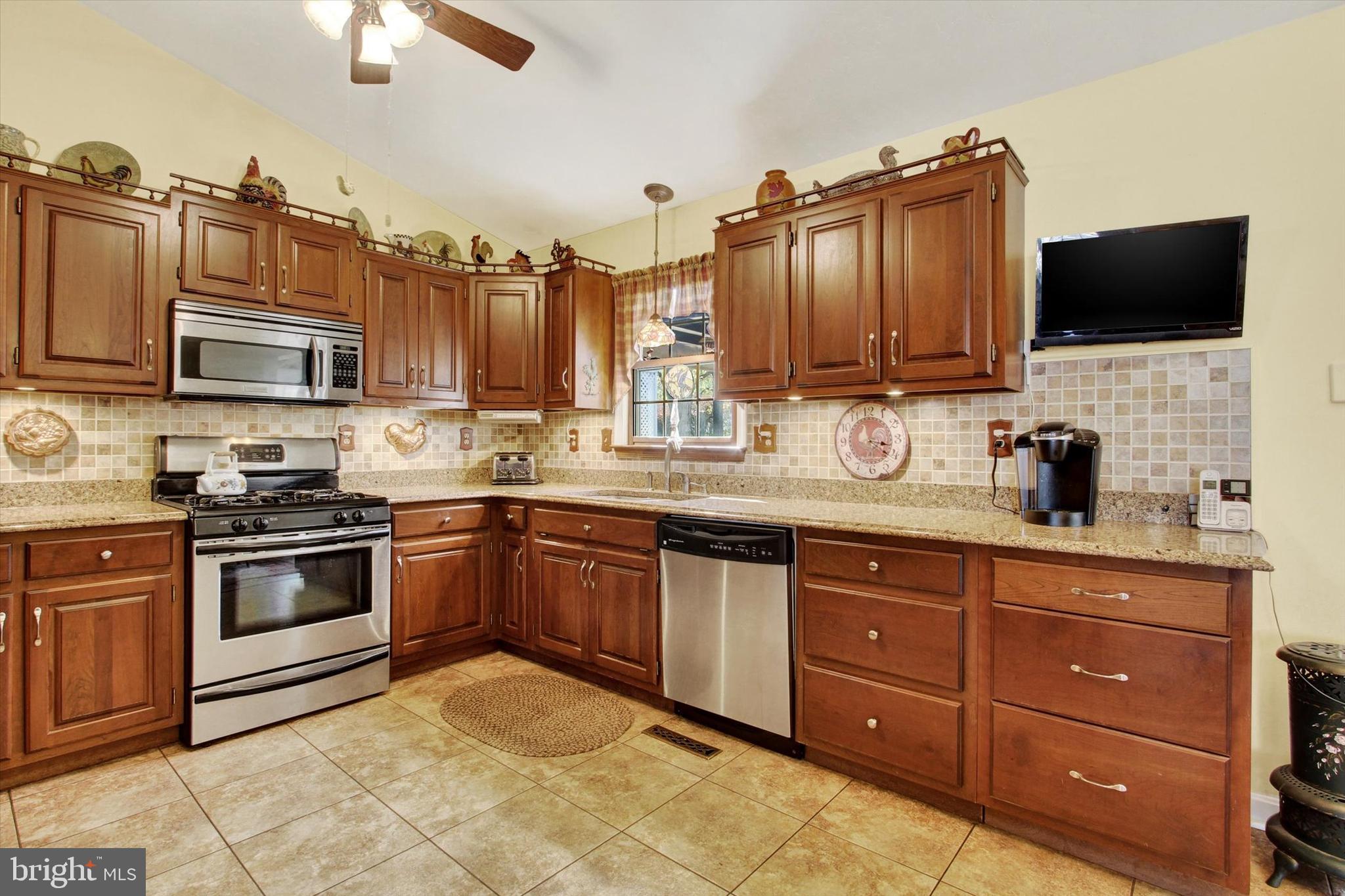 LAKE MEADE - Residential