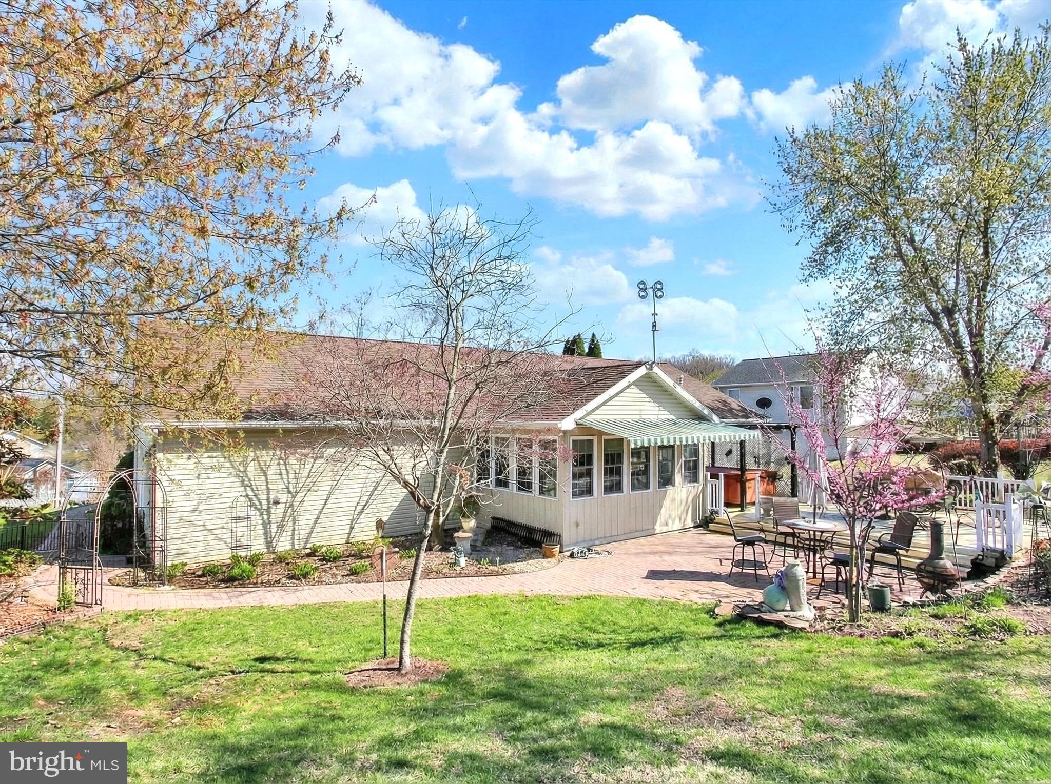 LAKE MEADE - Residential