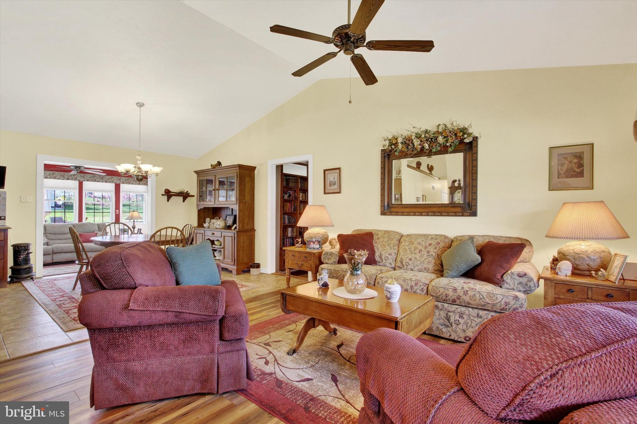 LAKE MEADE - Residential