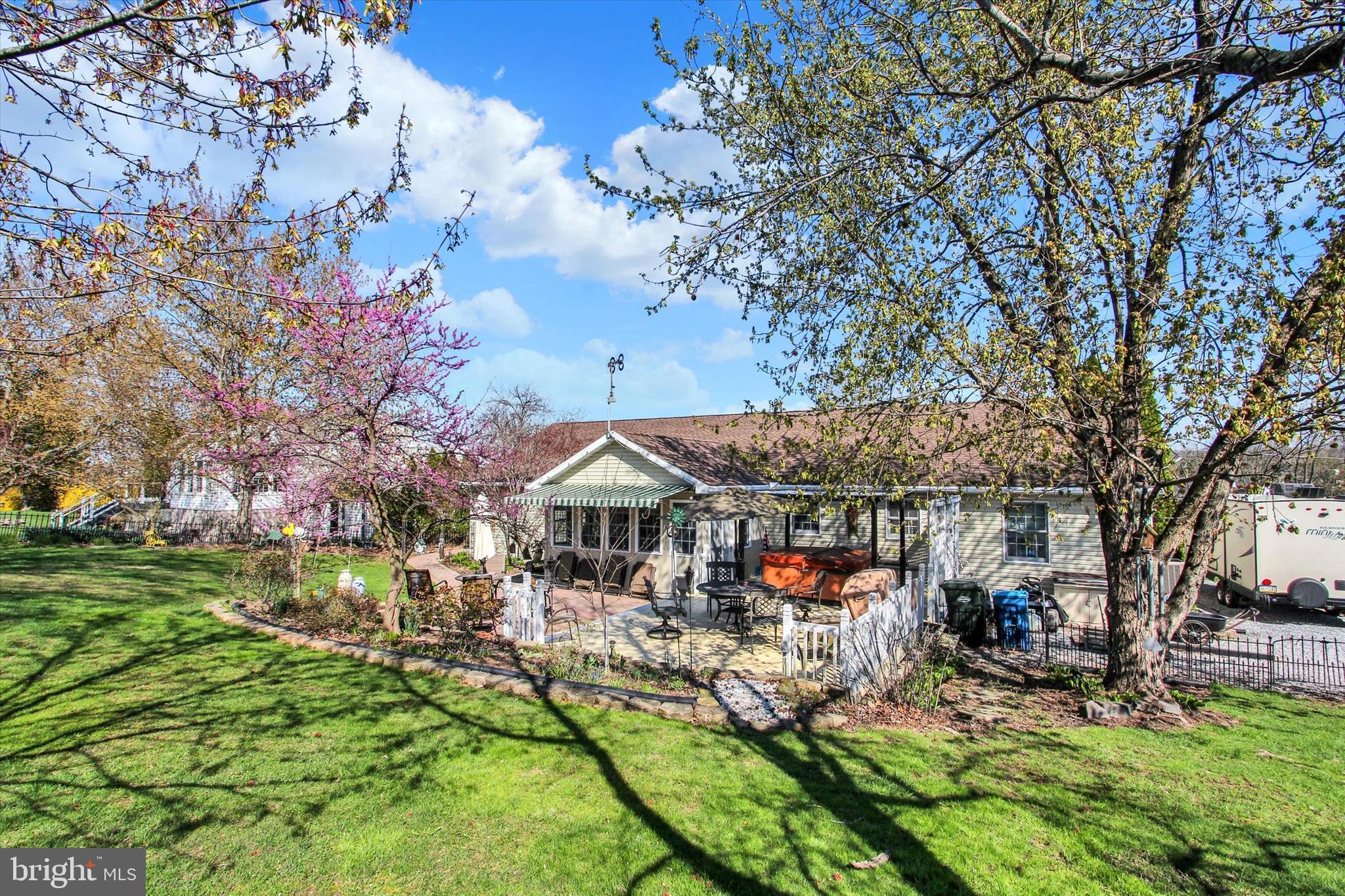 LAKE MEADE - Residential