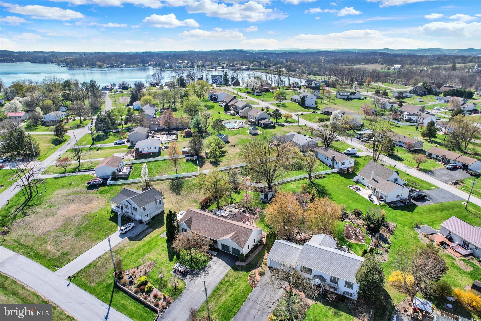 LAKE MEADE - Residential