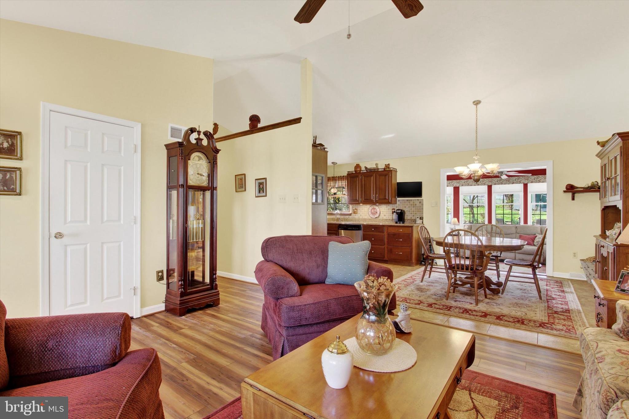 LAKE MEADE - Residential