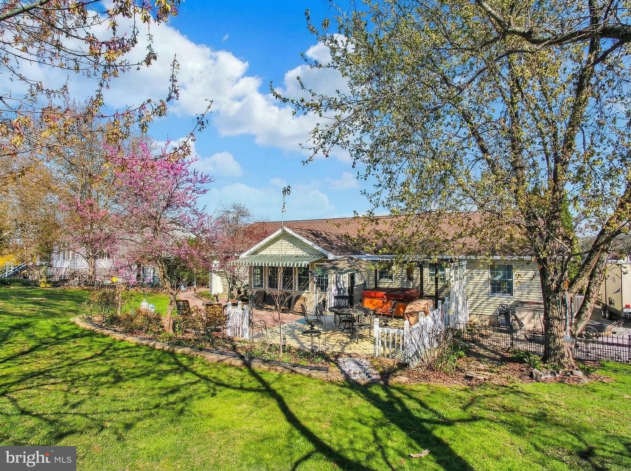 LAKE MEADE - Residential