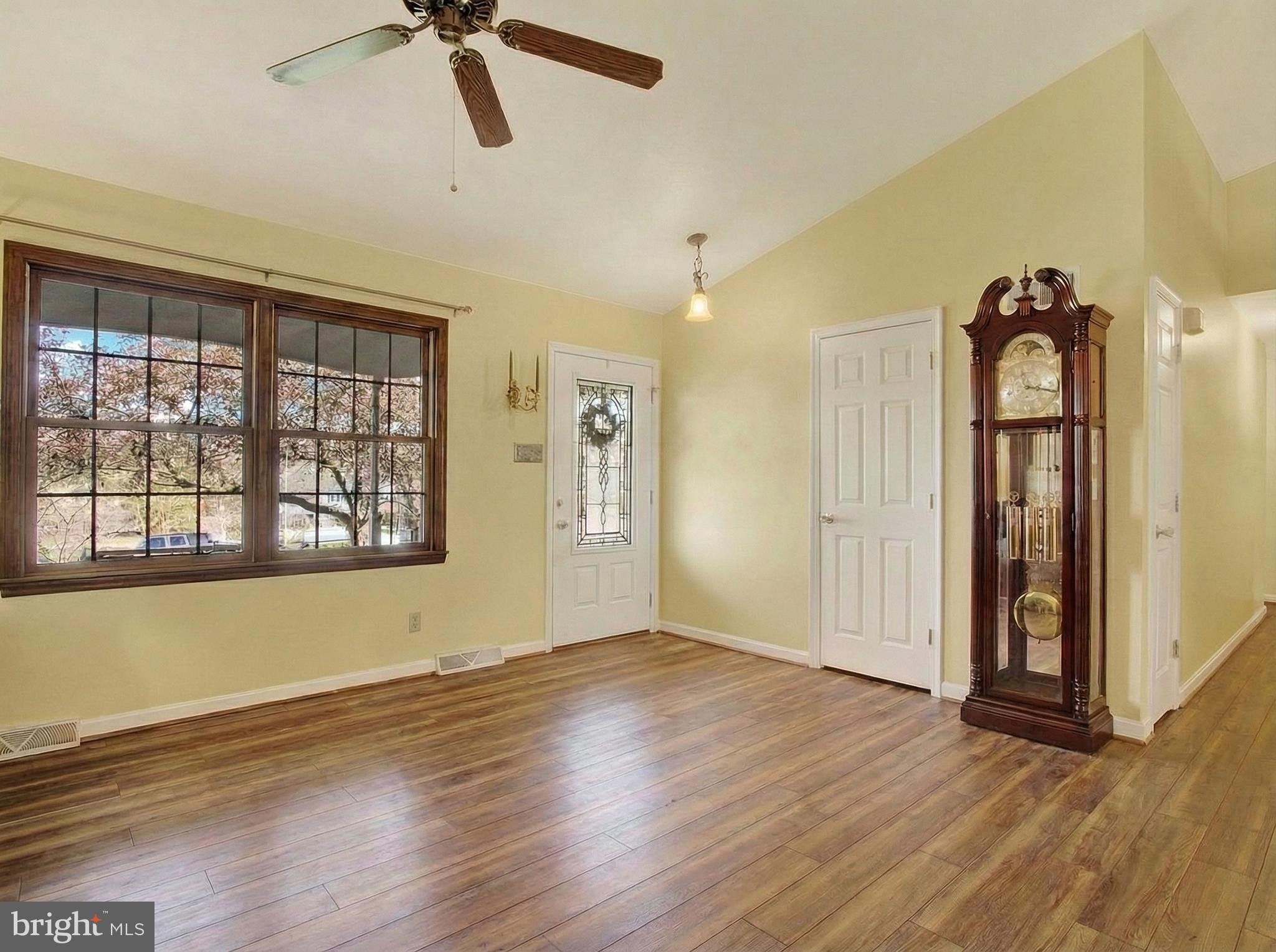 LAKE MEADE - Residential