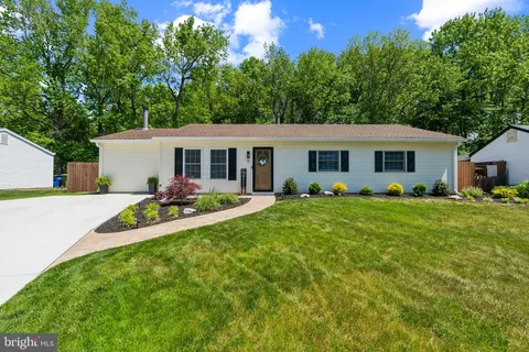 31 Hanover Road, Marlton, NJ MLS: NJBL2086474