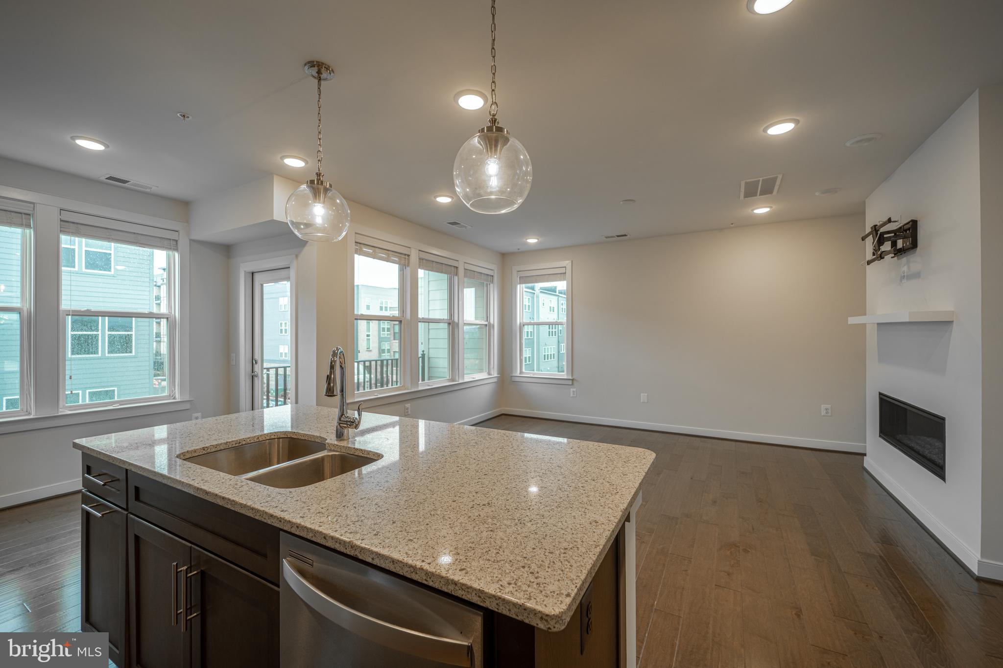 METROPARK AT ARROWBROOK - Residential Lease