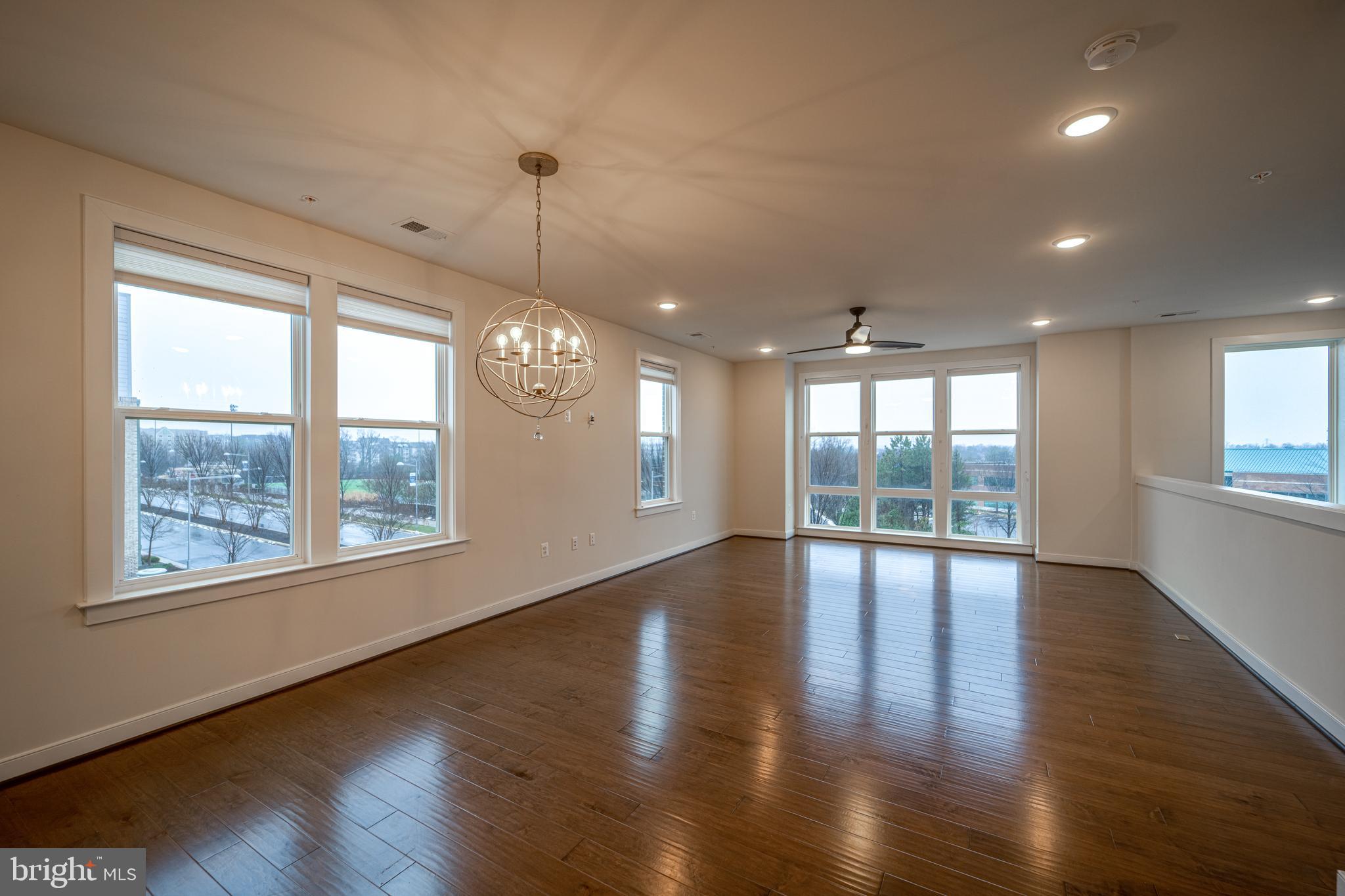 METROPARK AT ARROWBROOK - Residential Lease