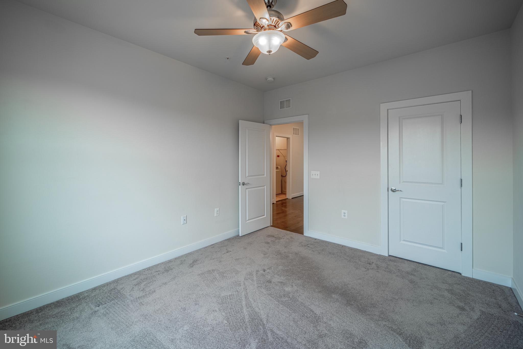 METROPARK AT ARROWBROOK - Residential Lease