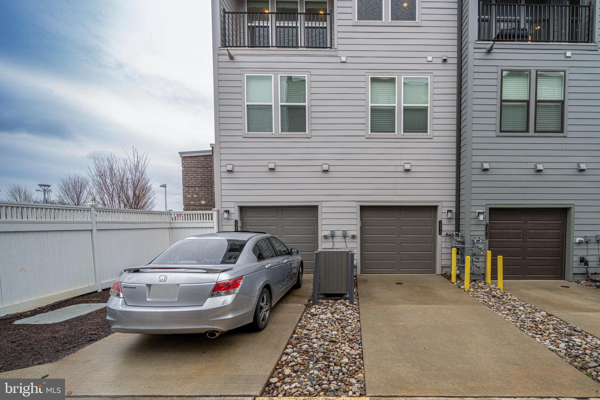 METROPARK AT ARROWBROOK - Residential Lease