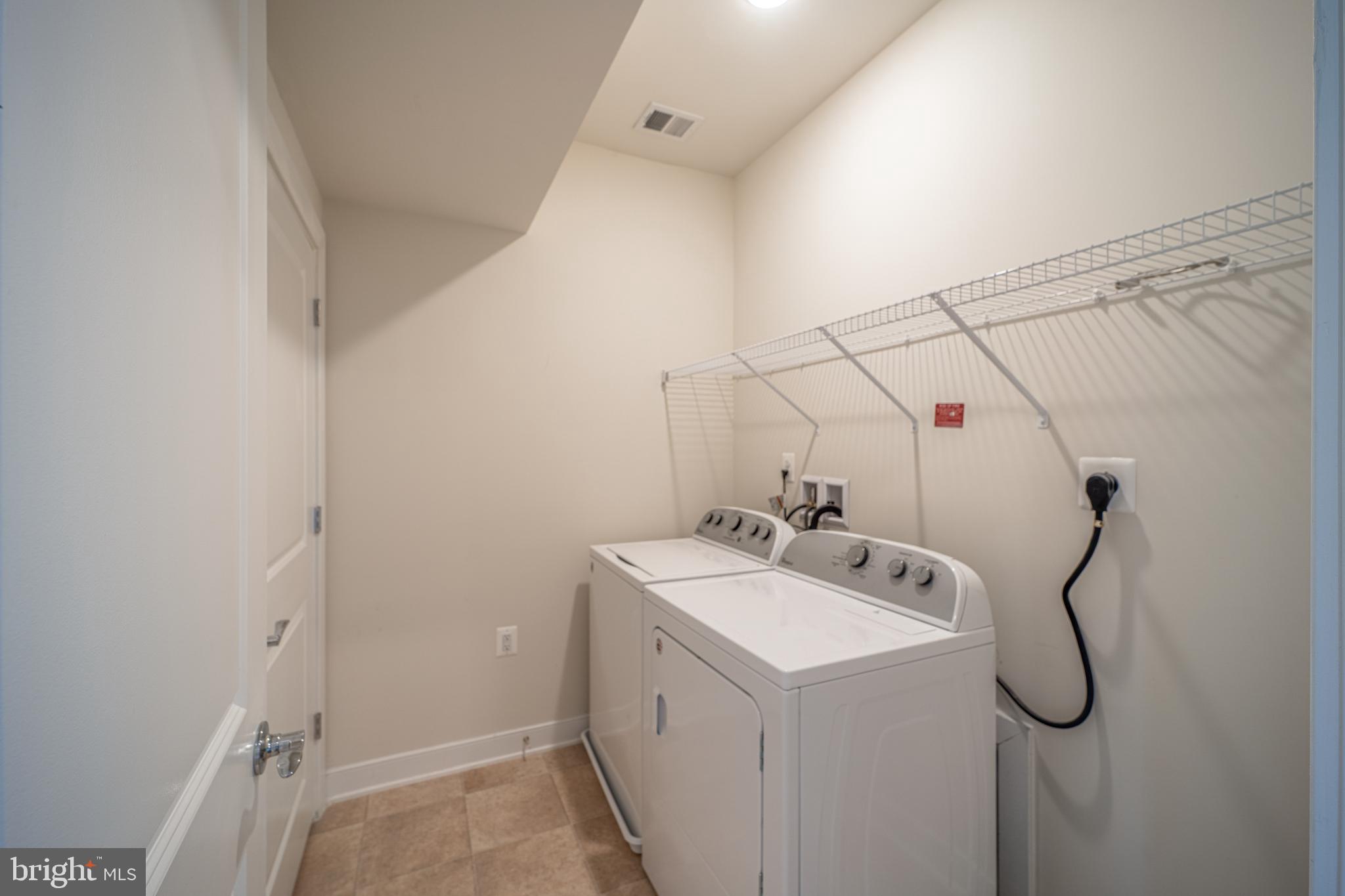 METROPARK AT ARROWBROOK - Residential Lease