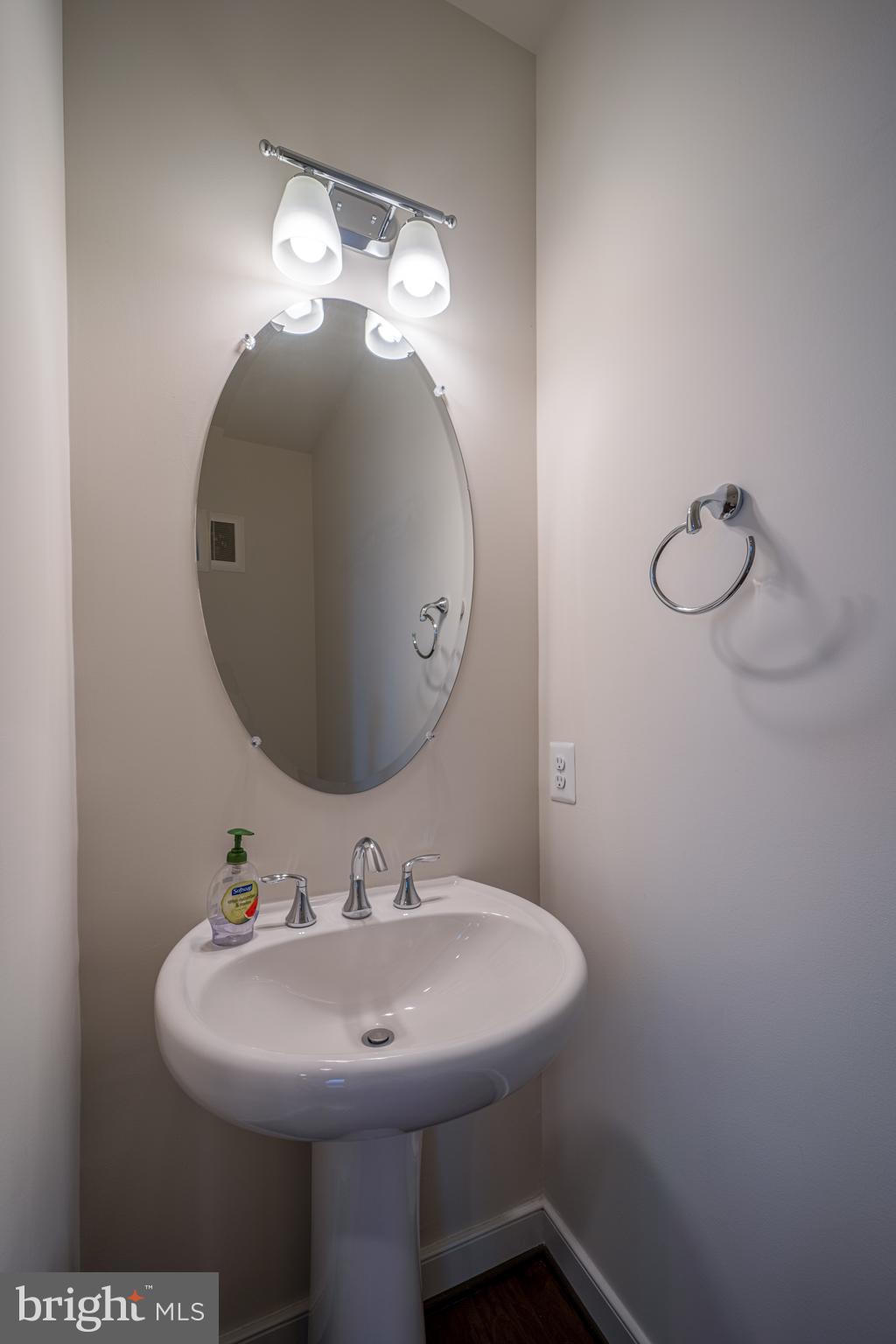 METROPARK AT ARROWBROOK - Residential Lease