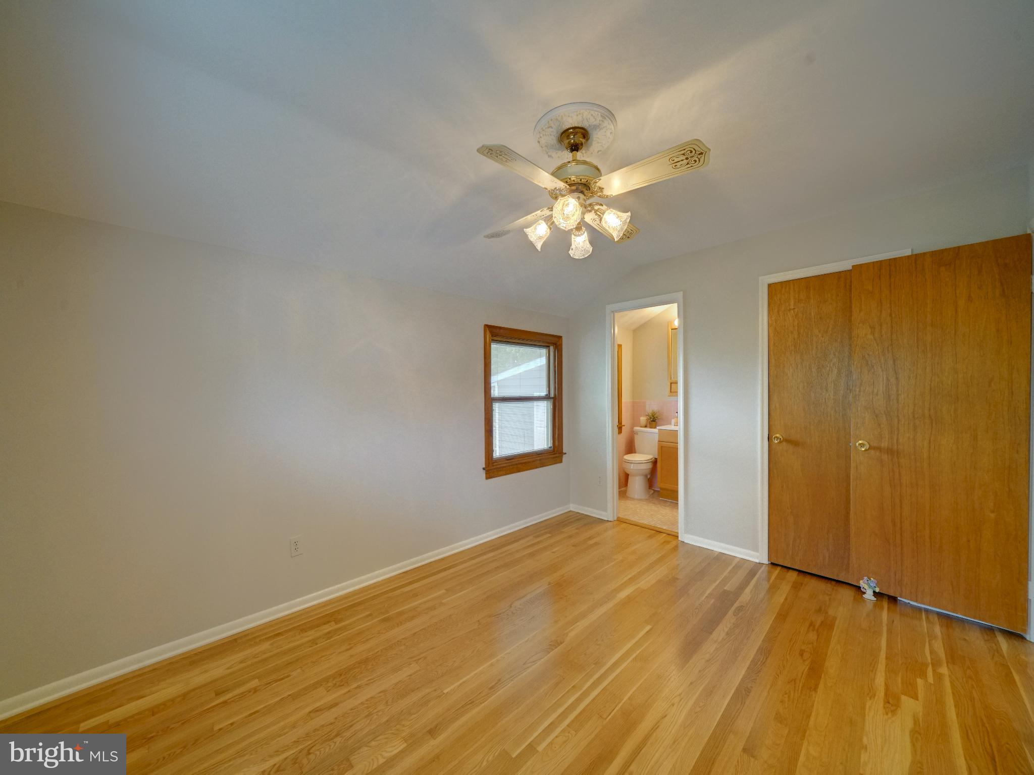 CALVERTON - Residential