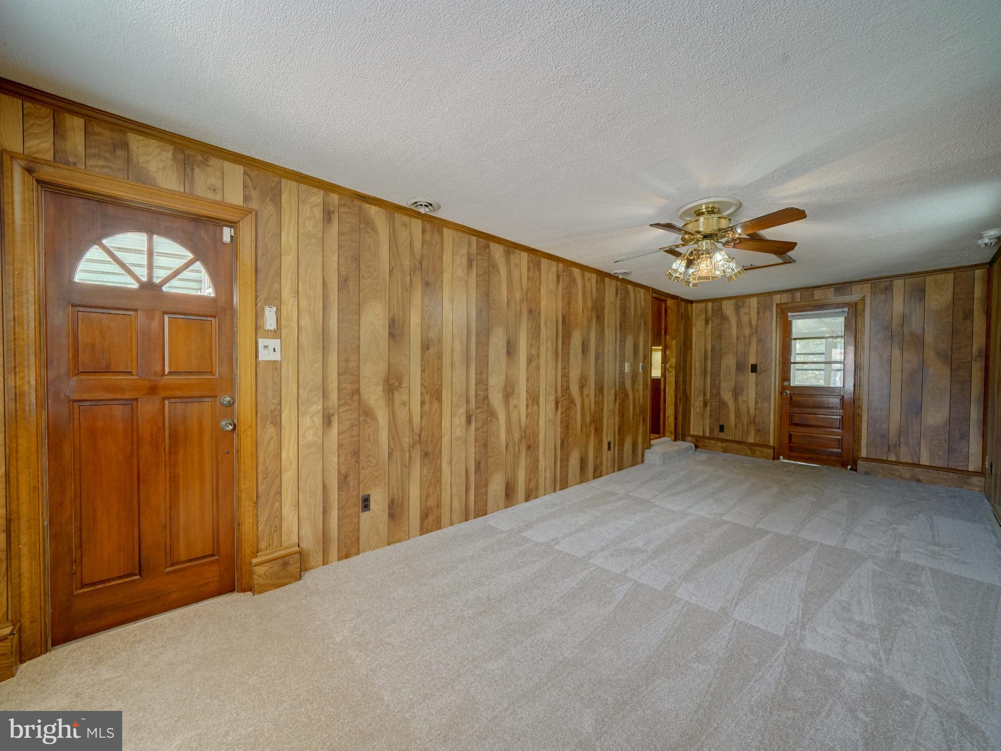 CALVERTON - Residential