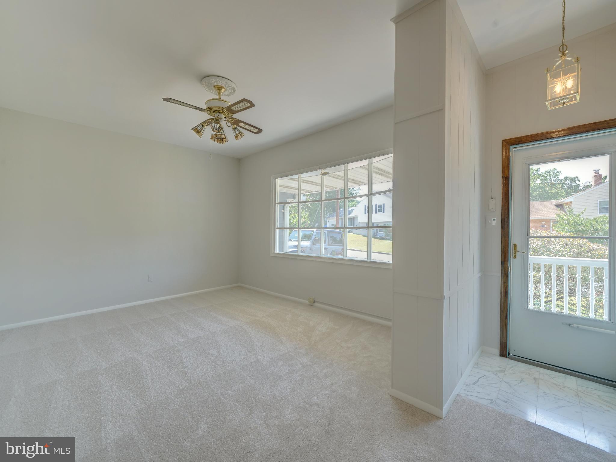 CALVERTON - Residential