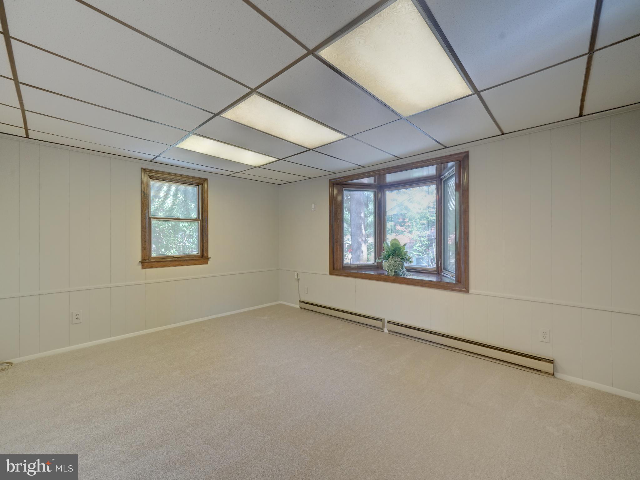 CALVERTON - Residential