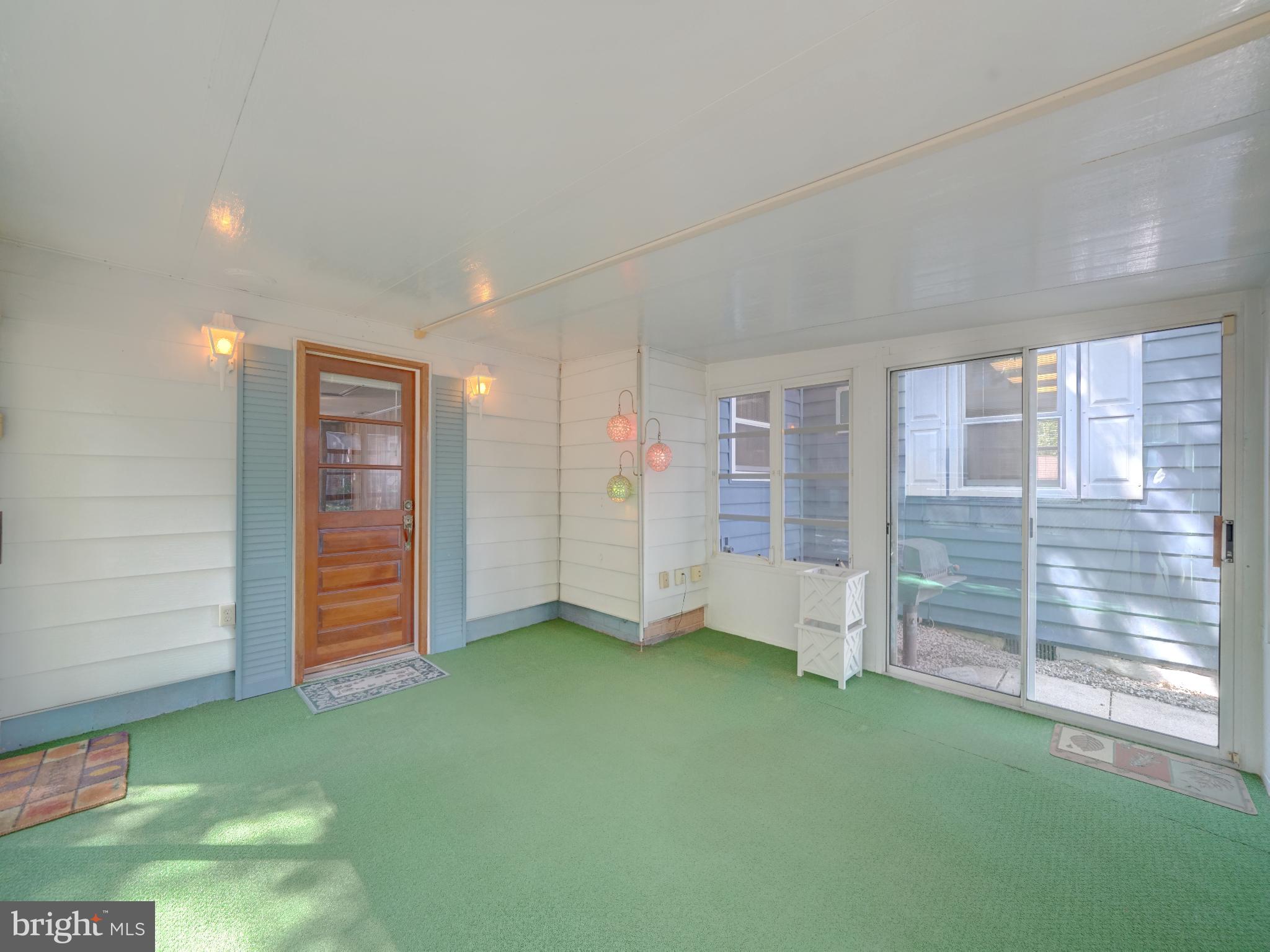 CALVERTON - Residential