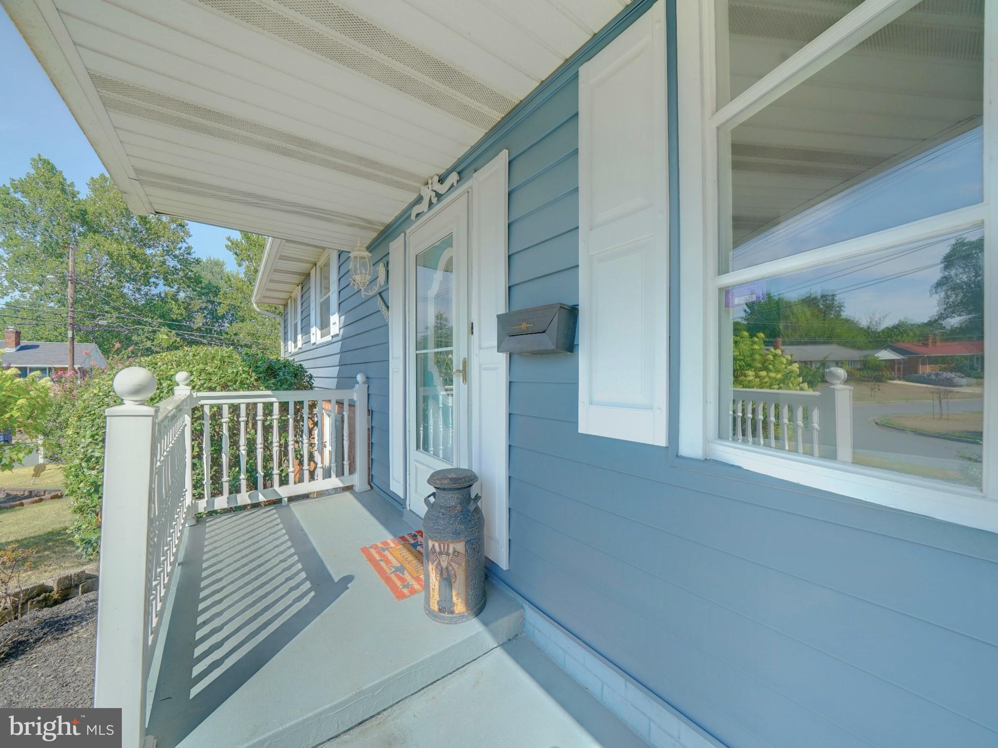 CALVERTON - Residential