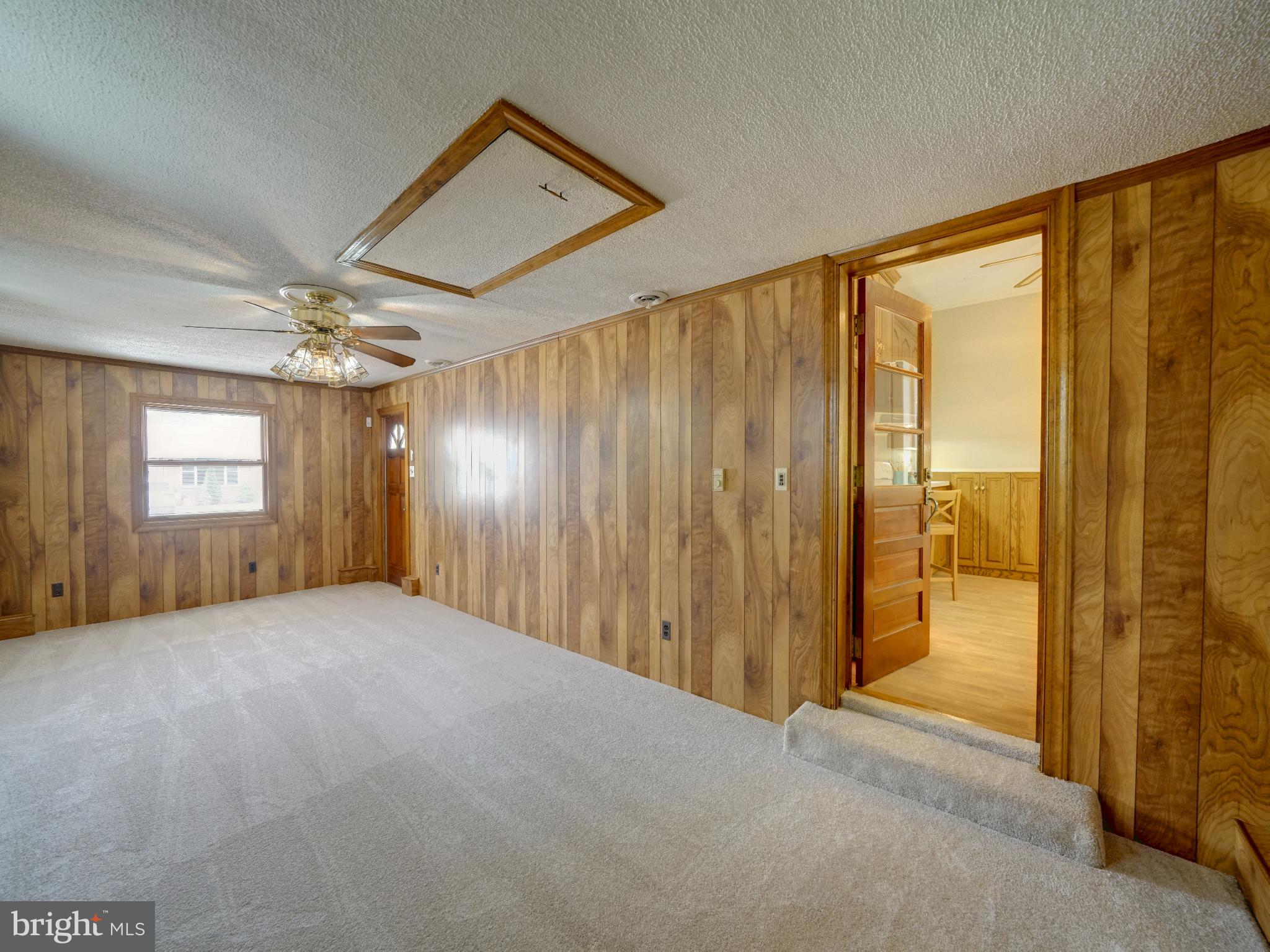 CALVERTON - Residential