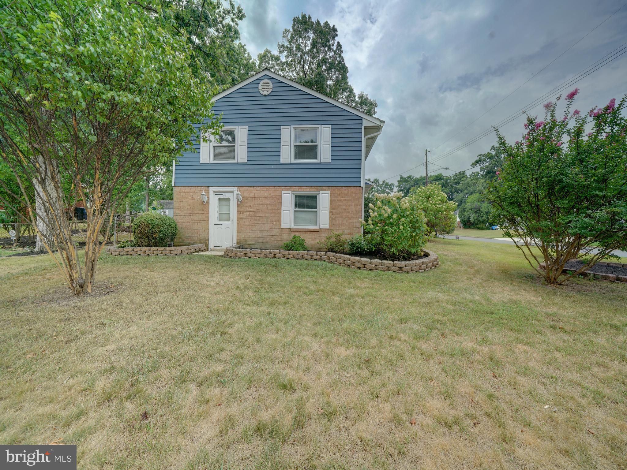 CALVERTON - Residential