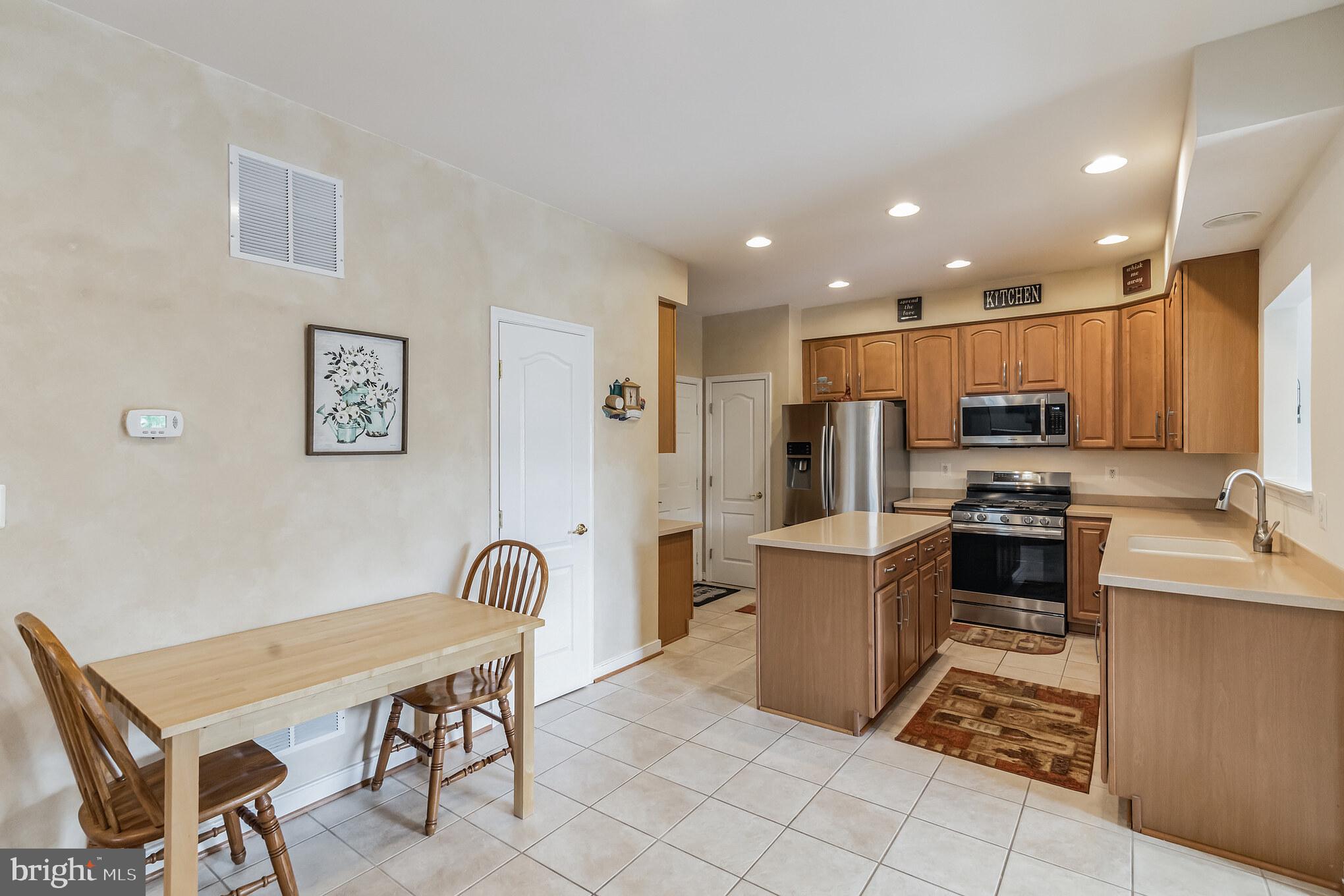 DALE CITY - Residential