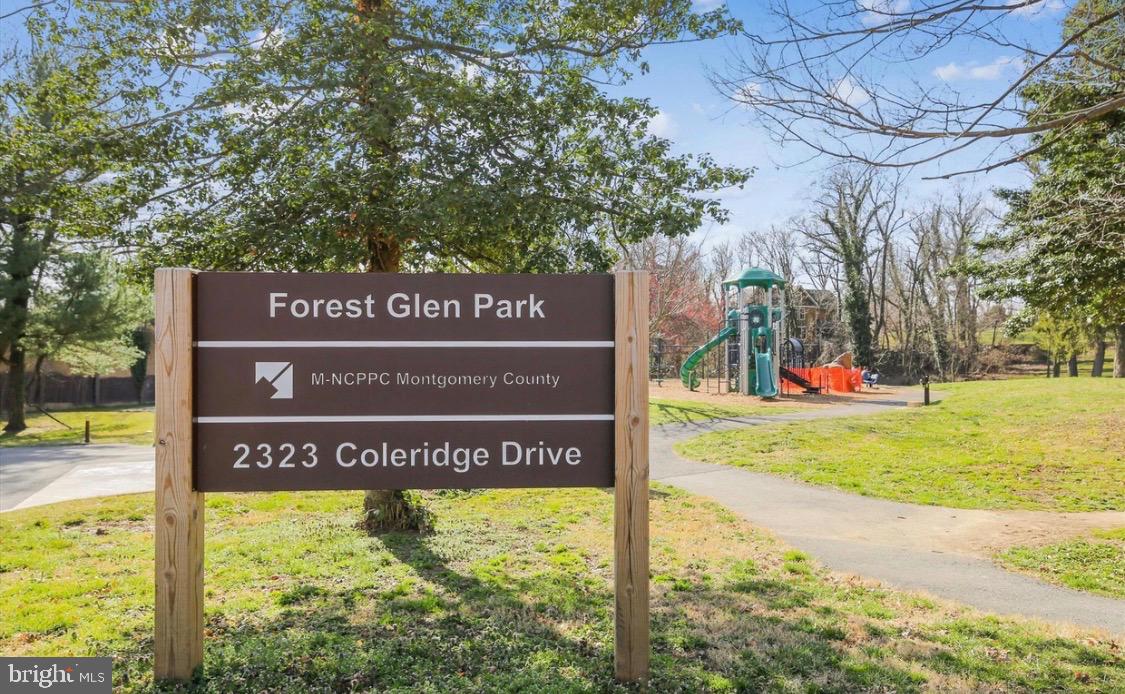 PARK BRADFORD - Residential Lease