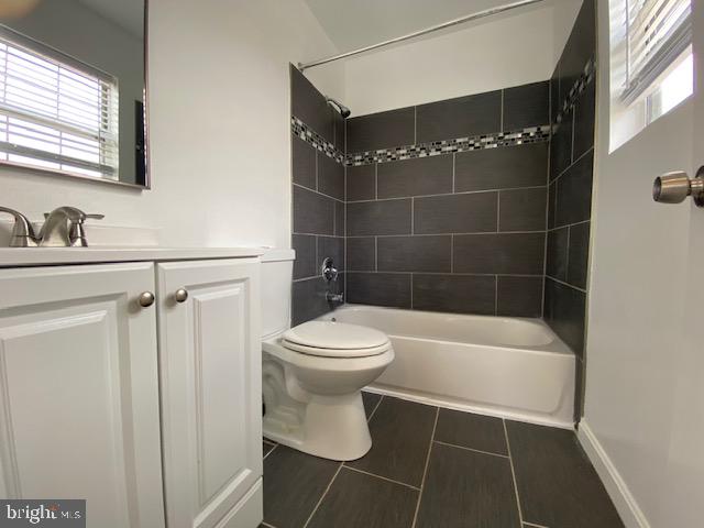 MAPLE SHADE - Residential Lease