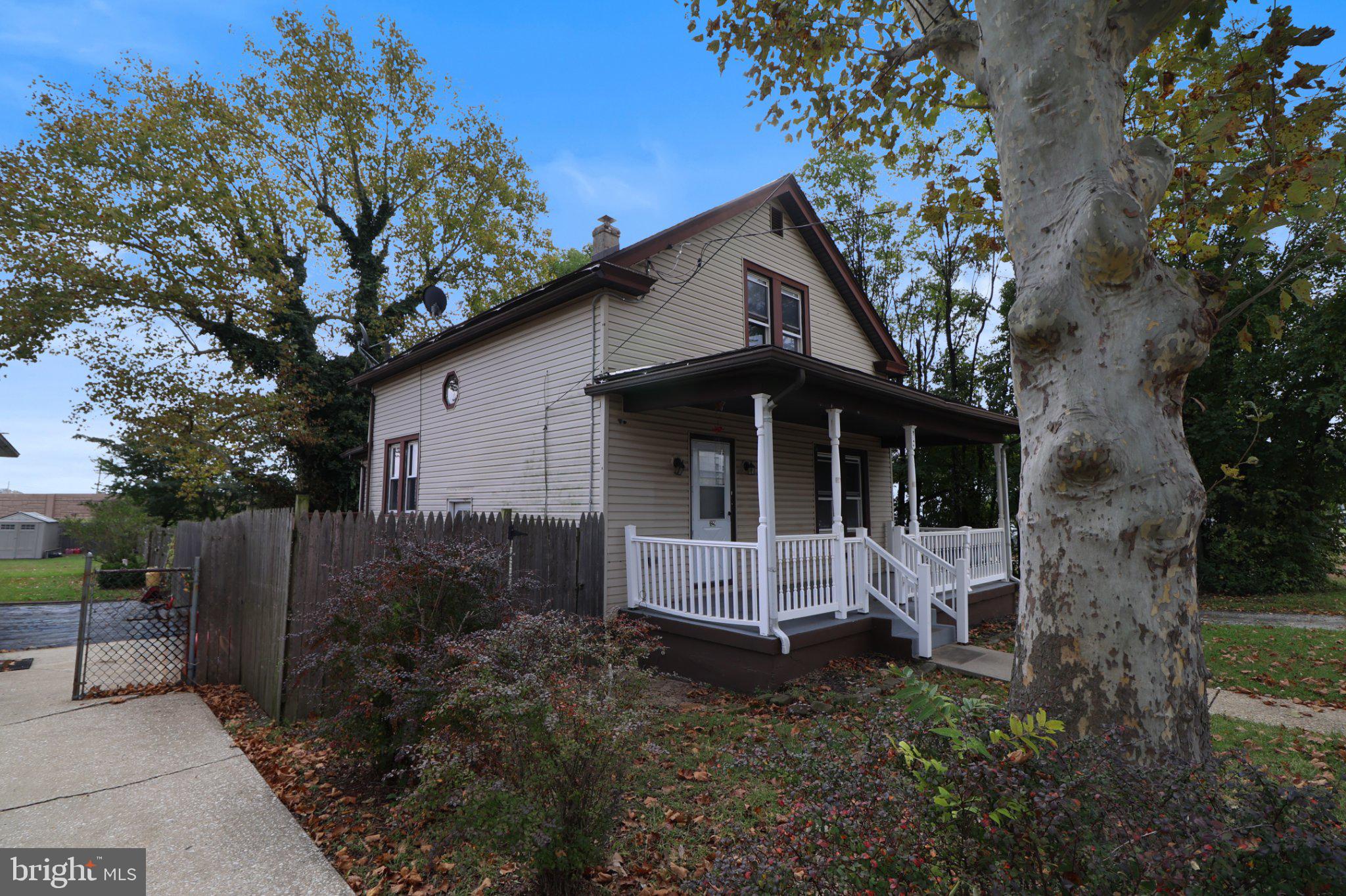 329 MANTUA AVENUE