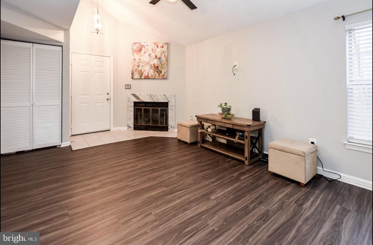 VISTAS AT LAKE ARBOR - Residential