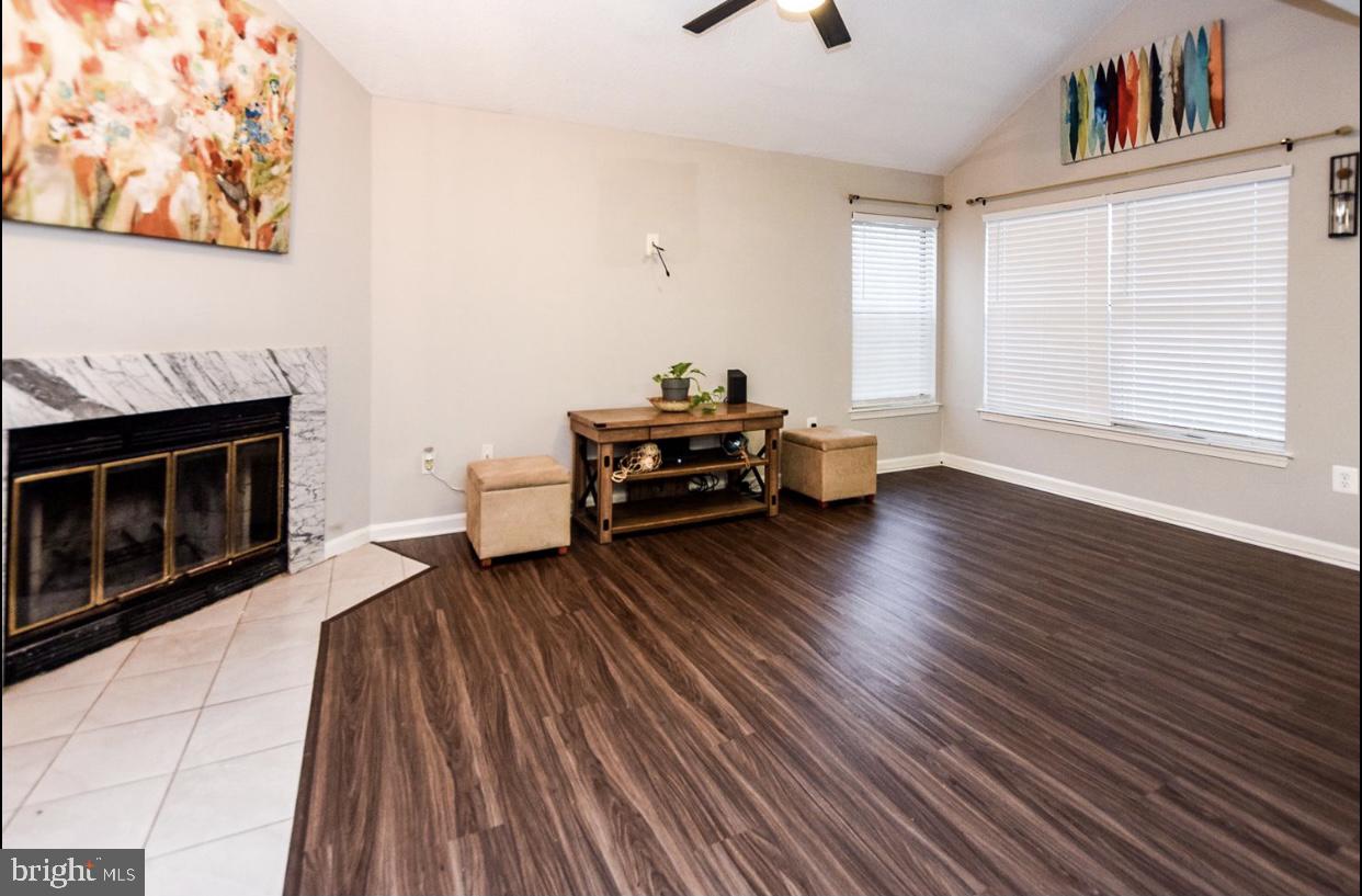 VISTAS AT LAKE ARBOR - Residential