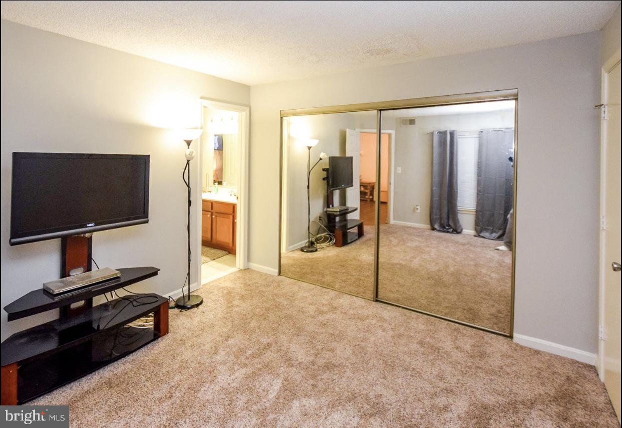 VISTAS AT LAKE ARBOR - Residential